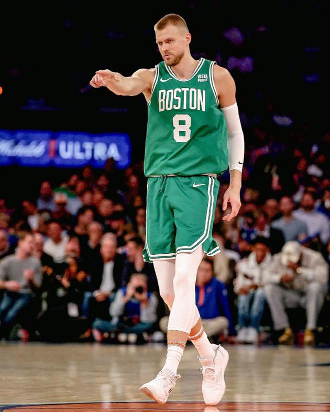 TheShy在老鹰比赛中爆冷，绝杀引发热议！的简单介绍